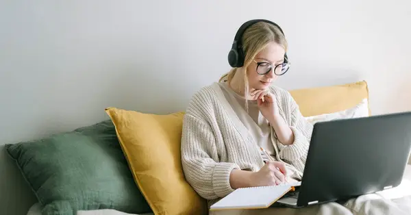 Pożyczki Online od 19 Lat - Najlepsze Chwilówki i Pozyczki Internetowe